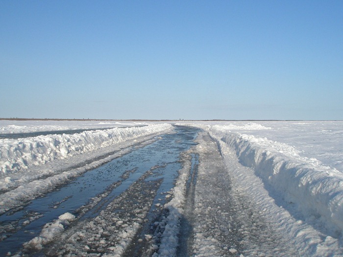 The Ice Road to Tuktoyaktuk Amusing